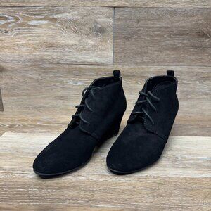 Nine West Illusion Black Suede Lace Up Wedge Heel Bootie Women's Size 7.5